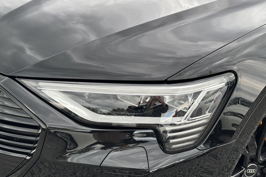 Продам Audi E-Tron   2022 года в Львове