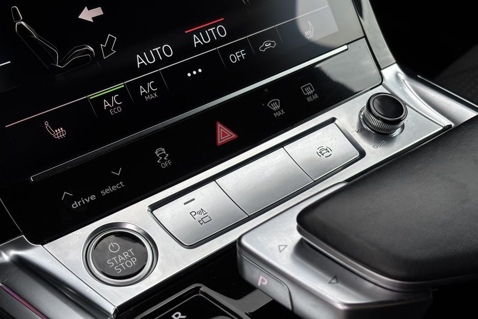 Продам Audi E-Tron   2022 года в Львове