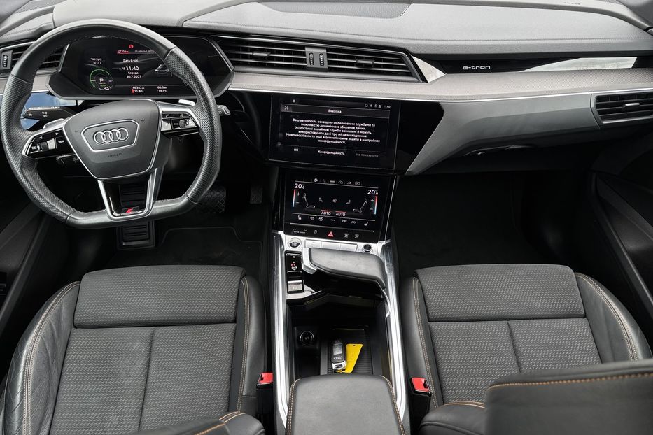 Продам Audi E-Tron   2022 года в Львове