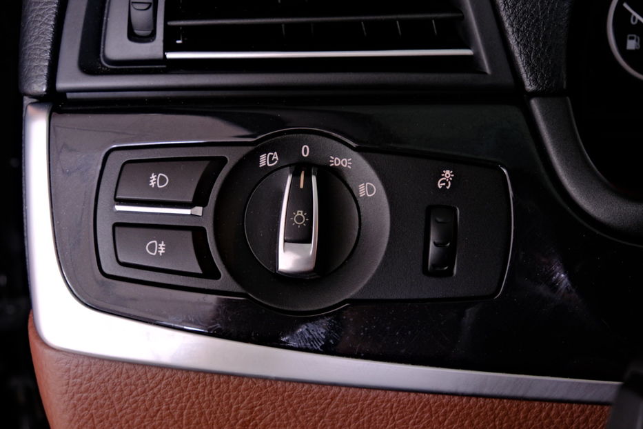 Продам BMW 520 2013 года в Одессе