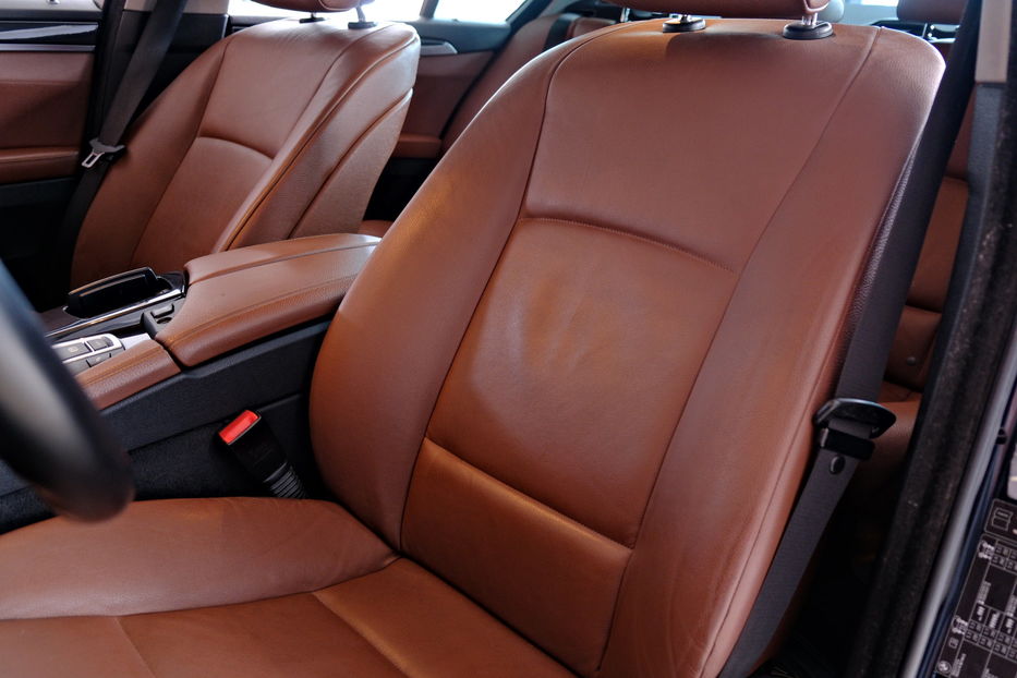 Продам BMW 520 2013 года в Одессе