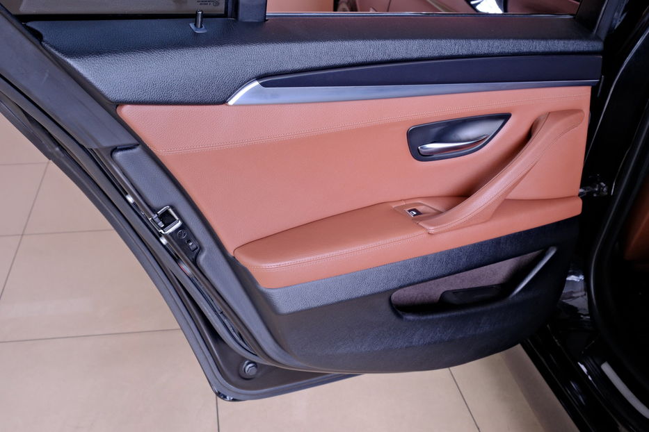 Продам BMW 520 2013 года в Одессе