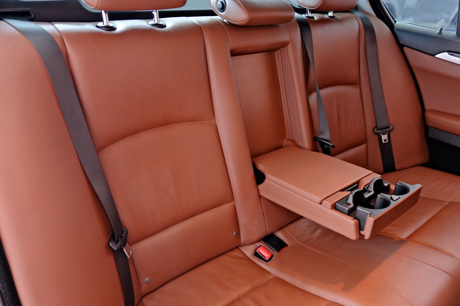 Продам BMW 520 2013 года в Одессе