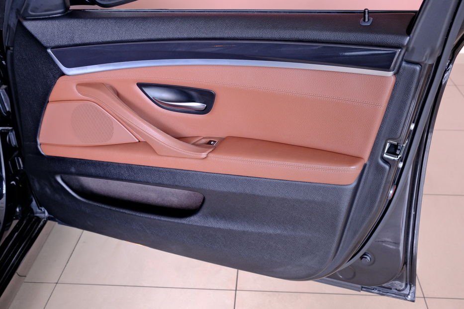 Продам BMW 520 2013 года в Одессе