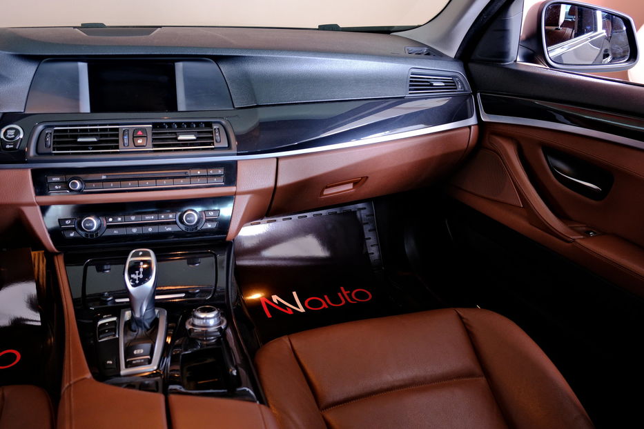 Продам BMW 520 2013 года в Одессе