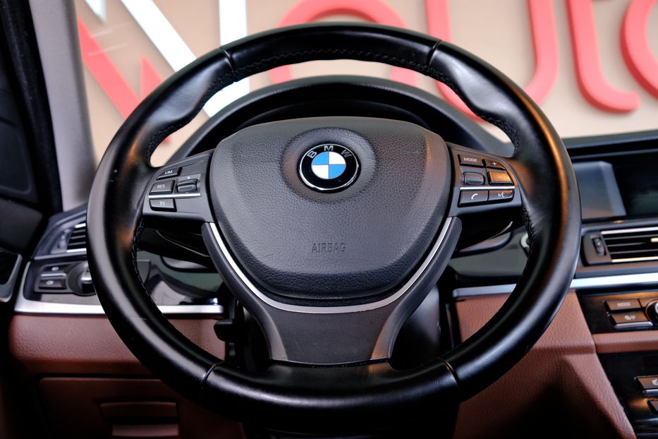 Продам BMW 520 2013 года в Одессе