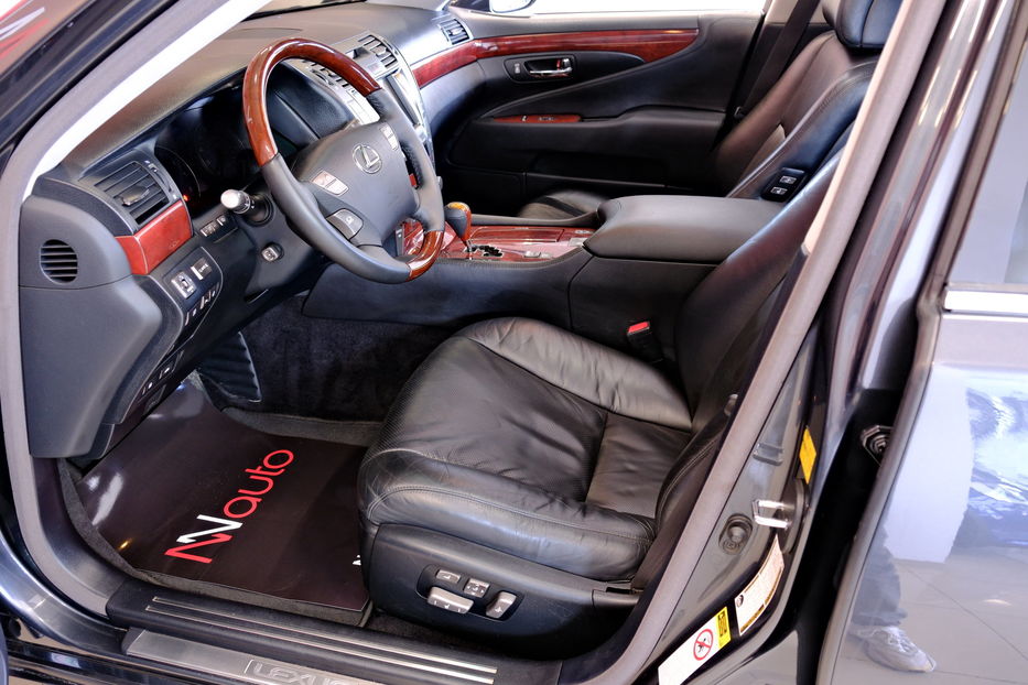 Продам Lexus LS 460 2009 года в Одессе