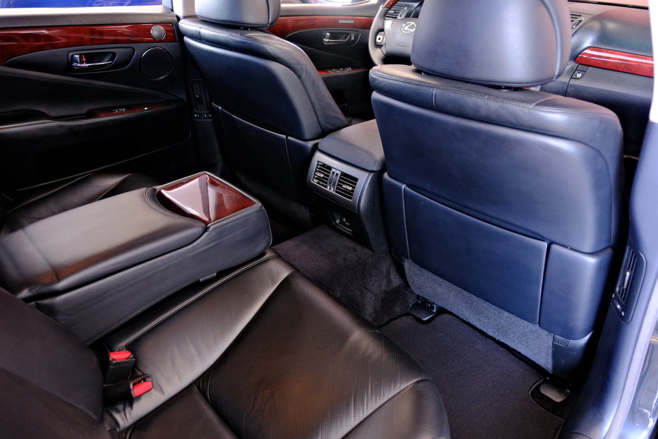 Продам Lexus LS 460 2009 года в Одессе