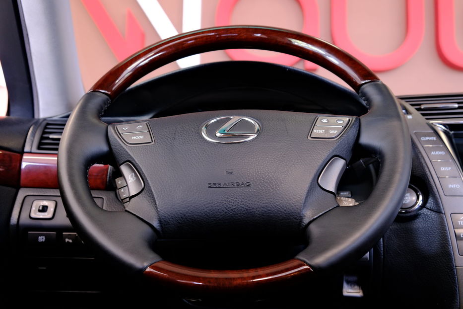 Продам Lexus LS 460 2009 года в Одессе