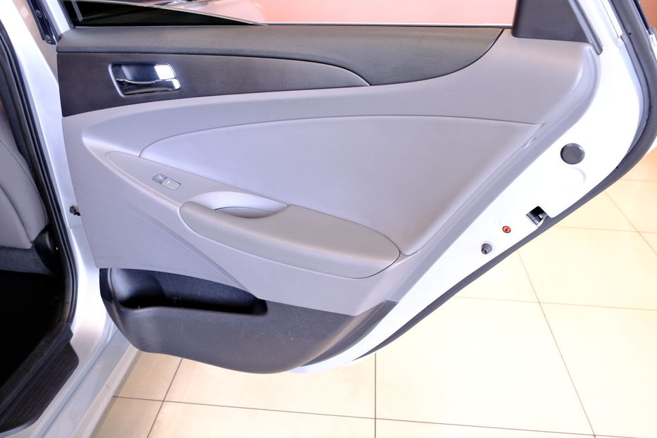 Продам Hyundai Sonata 2011 года в Одессе