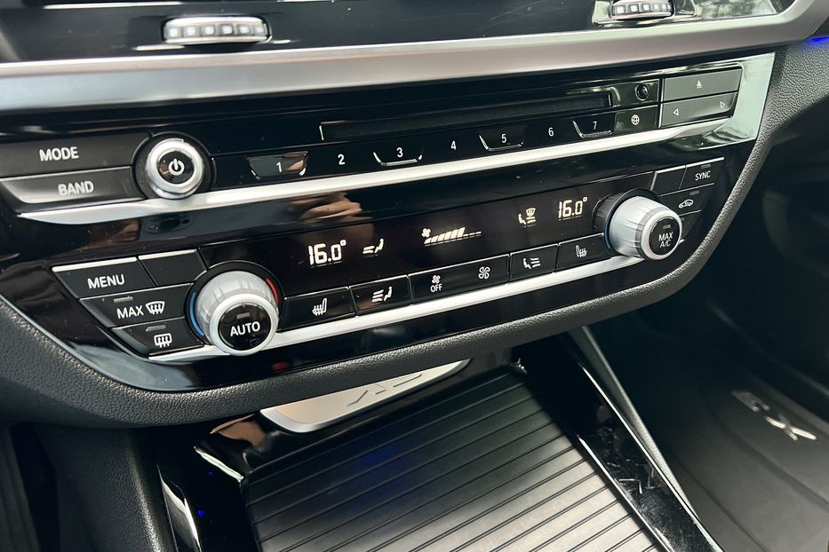 Продам BMW X3 2018 года в г. Умань, Черкасская область