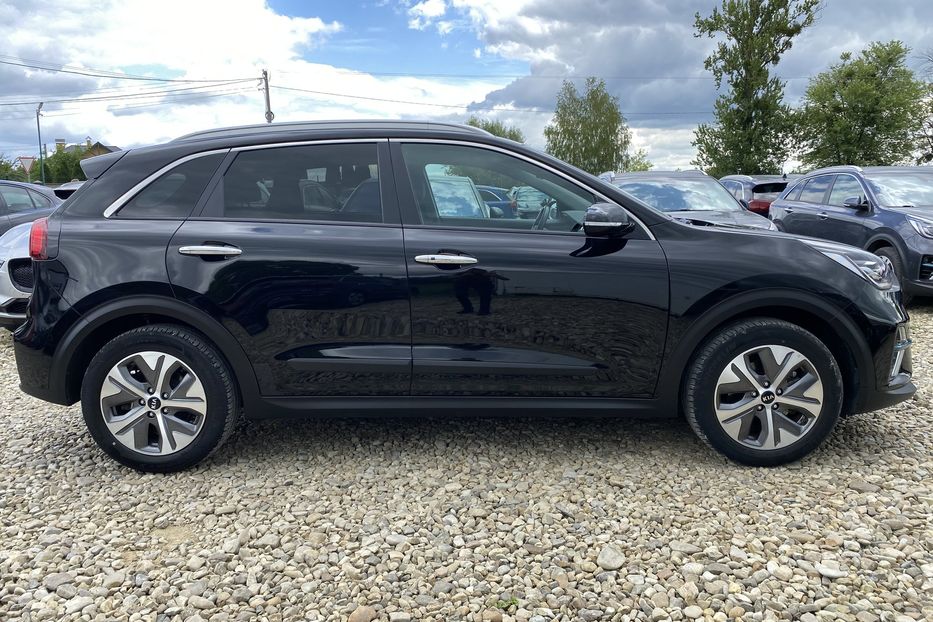Продам Kia Niro 64 кВт Макс. комплектація 2020 года в Львове