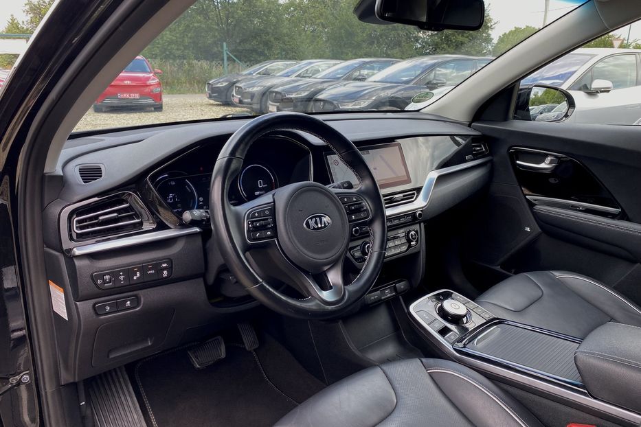 Продам Kia Niro 64 кВт Макс. комплектація 2020 года в Львове