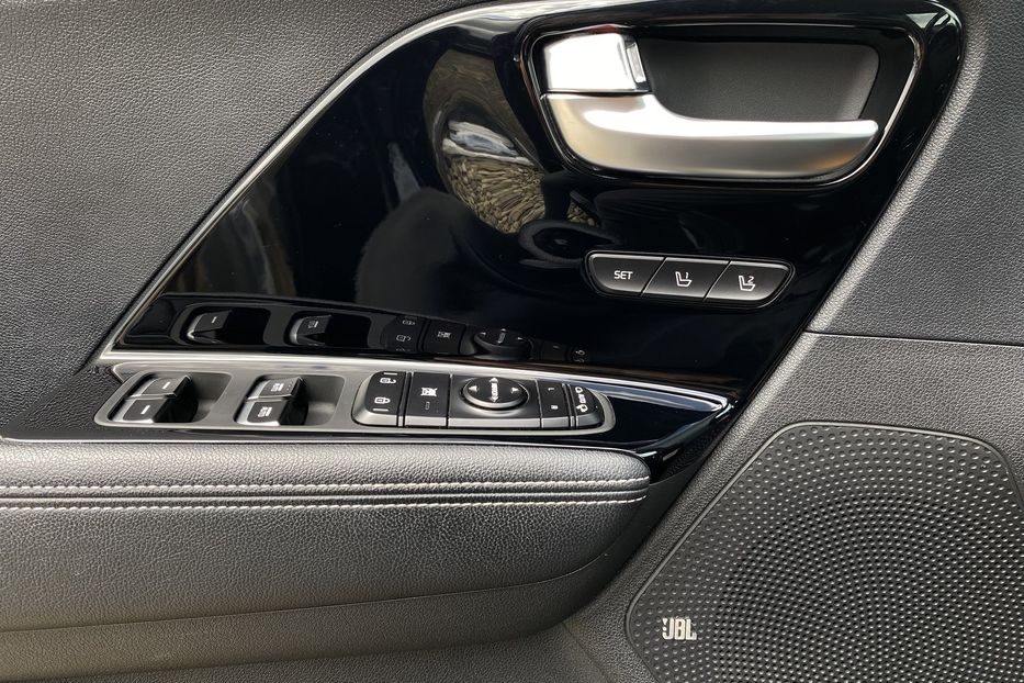 Продам Kia Niro 64 кВт Макс. комплектація 2020 года в Львове