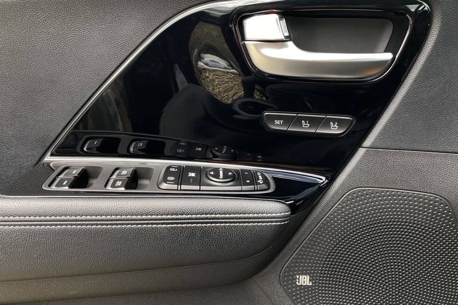Продам Kia Niro 64 кВт Макс. комплектація 2020 года в Львове