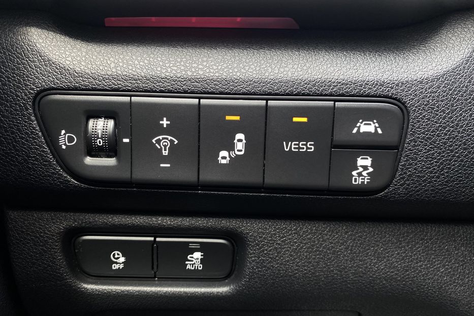 Продам Kia Niro 64 кВт Макс. комплектація 2020 года в Львове