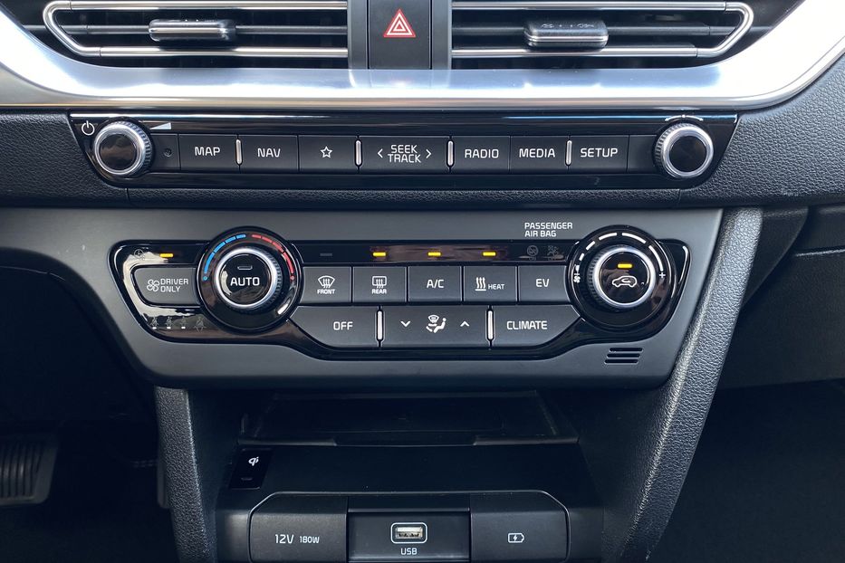 Продам Kia Niro 64 кВт Макс. комплектація 2020 года в Львове