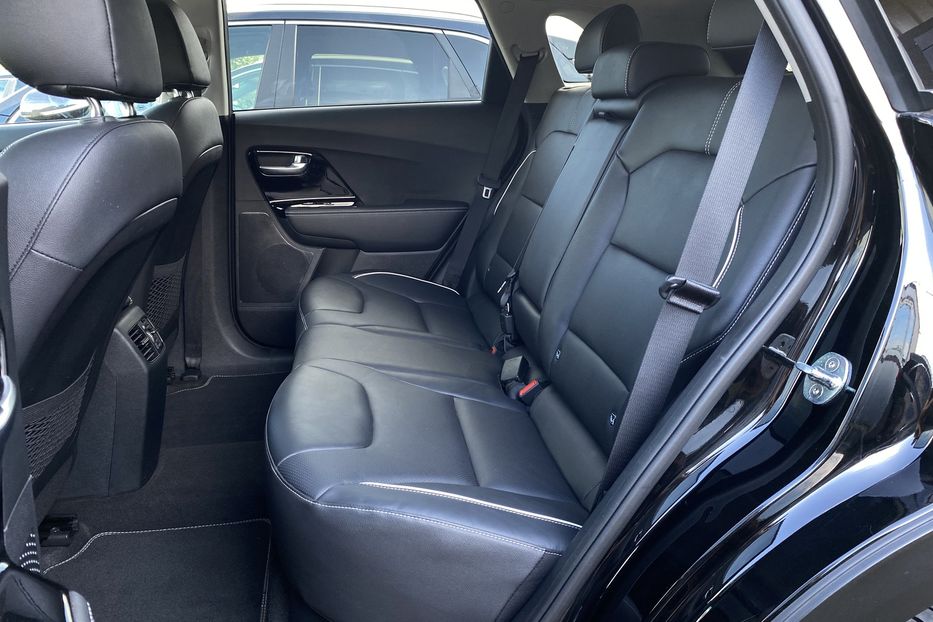 Продам Kia Niro 64 кВт Макс. комплектація 2020 года в Львове