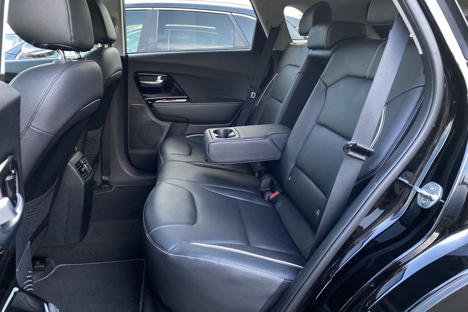 Продам Kia Niro 64 кВт Макс. комплектація 2020 года в Львове