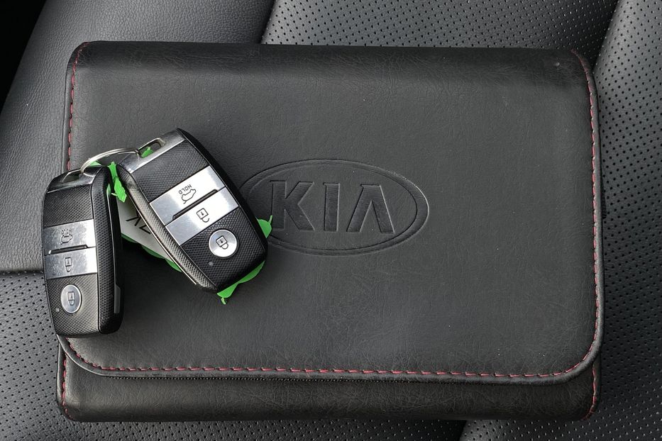 Продам Kia Niro 64 кВт Макс. комплектація 2020 года в Львове