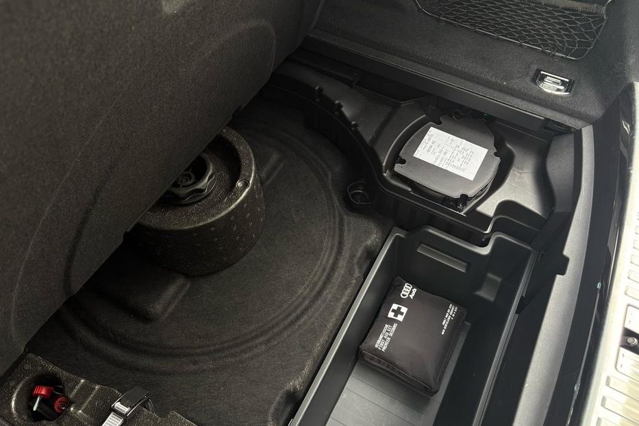 Продам Audi E-Tron 300 kW (409 PS) LED NAV KLIM 2020 года в Львове