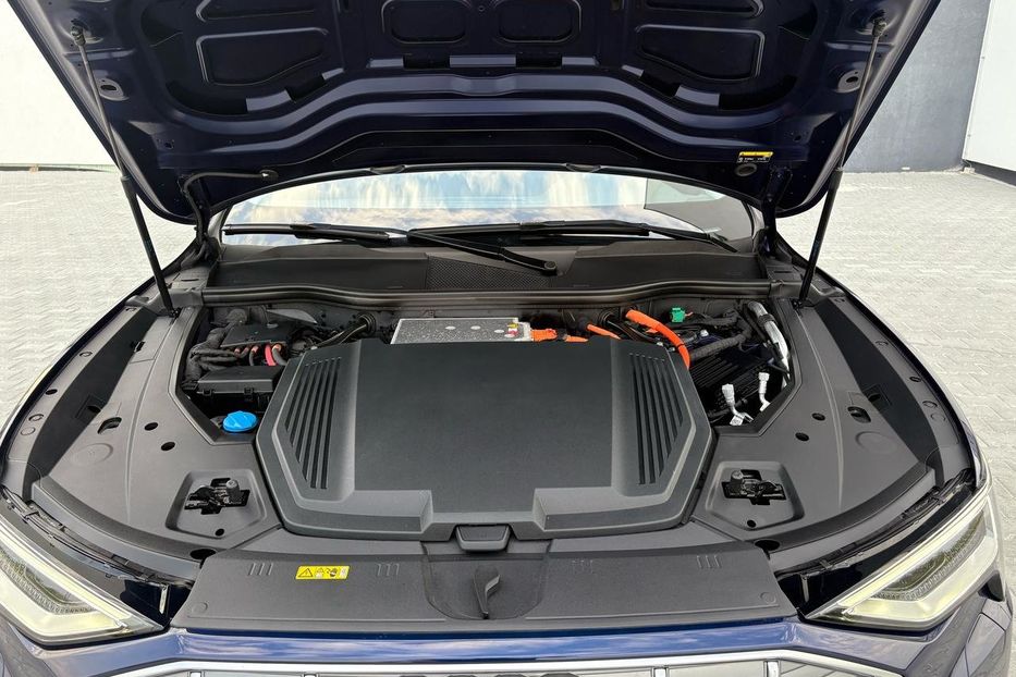 Продам Audi E-Tron 300 kW (409 PS) LED NAV KLIM 2020 года в Львове