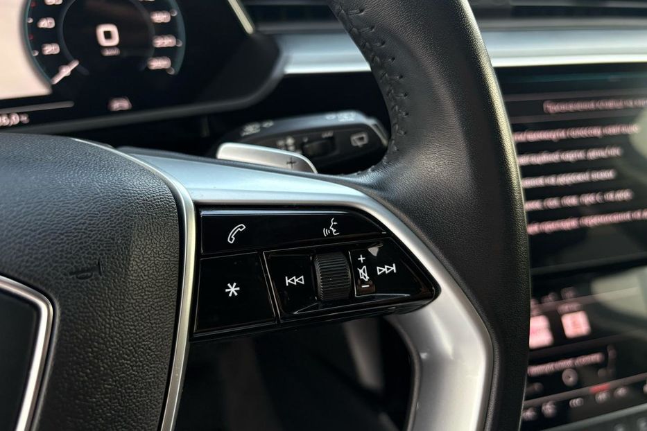 Продам Audi E-Tron 300 kW (409 PS) LED NAV KLIM 2020 года в Львове