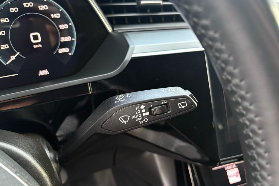 Продам Audi E-Tron 300 kW (409 PS) LED NAV KLIM 2020 года в Львове