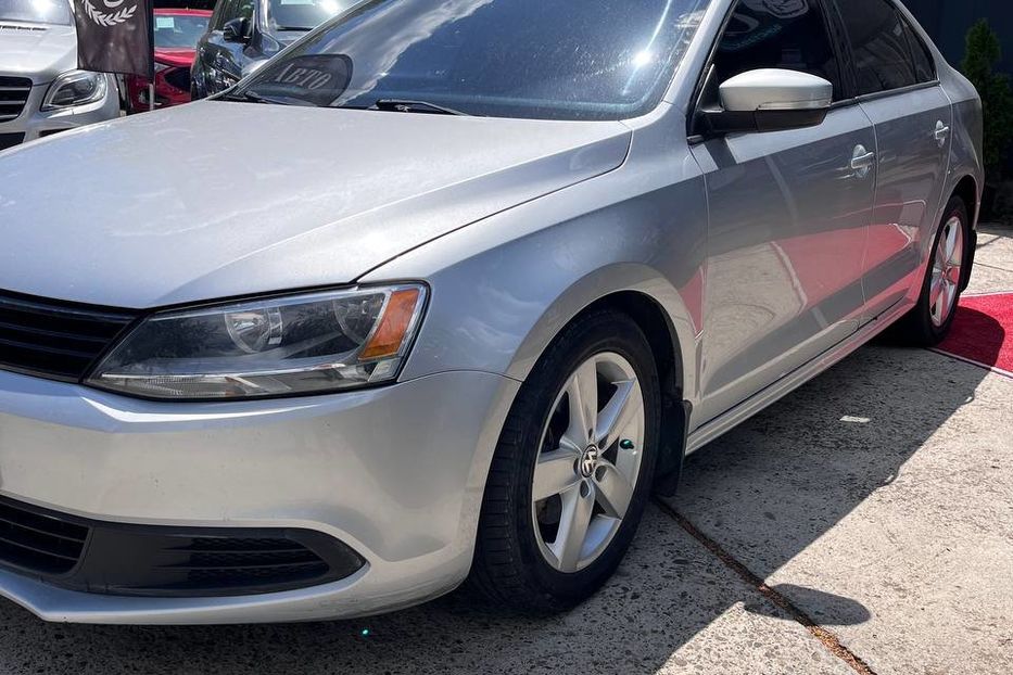 Продам Volkswagen Jetta 2011 года в Черновцах