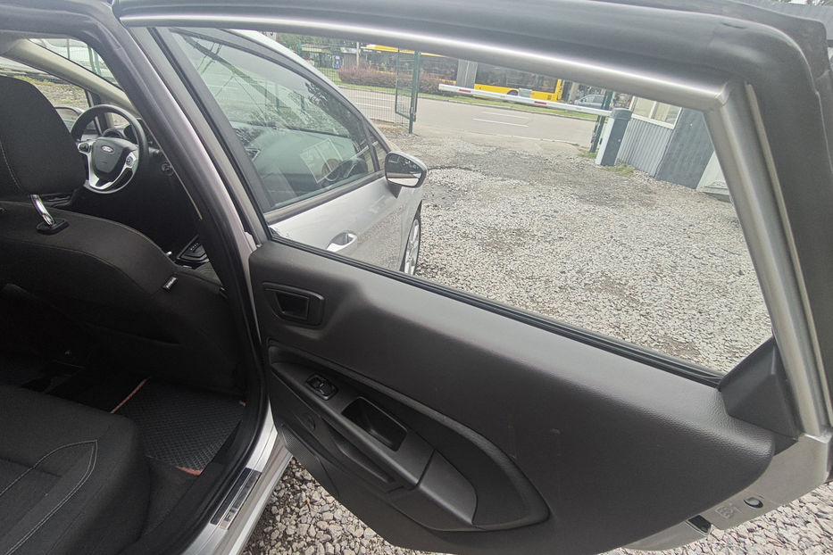 Продам Ford Fiesta 2019 года в Киеве