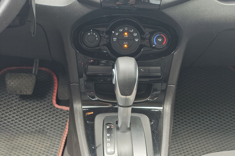 Продам Ford Fiesta 2019 года в Киеве