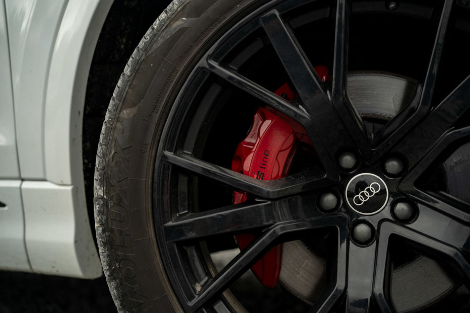 Продам Audi Q8 2020 года в Черновцах