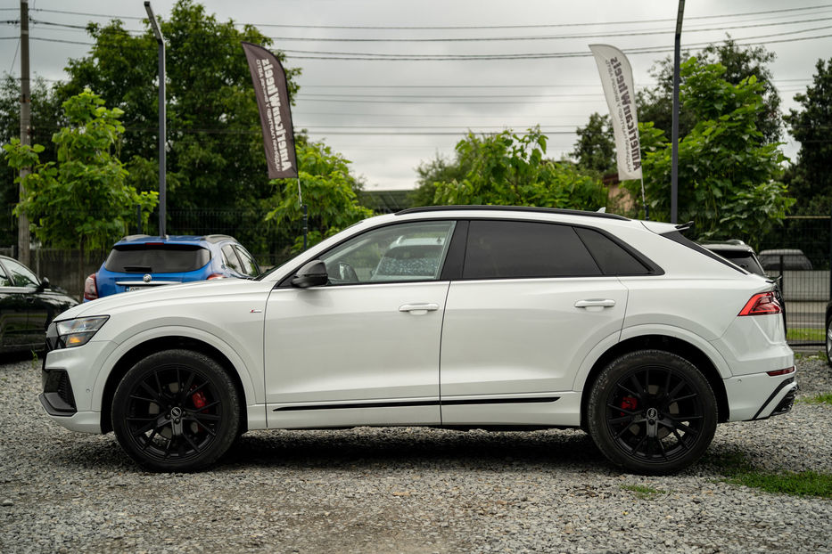 Продам Audi Q8 2020 года в Черновцах