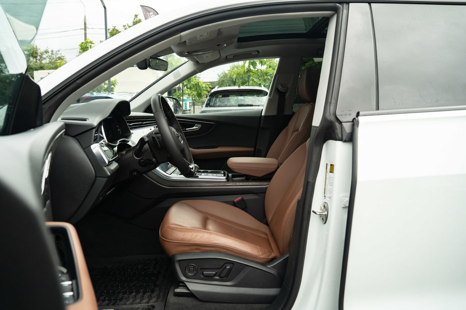 Продам Audi Q8 2020 года в Черновцах