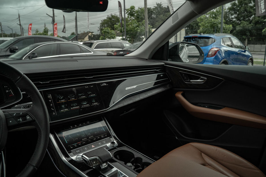 Продам Audi Q8 2020 года в Черновцах