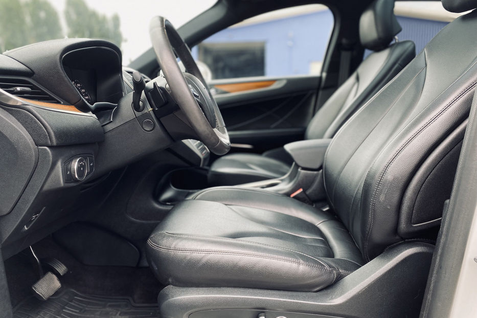 Продам Lincoln MKC 2017 года в Киеве