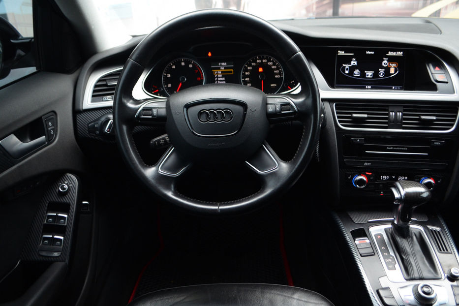 Продам Audi A4 2012 года в Киеве
