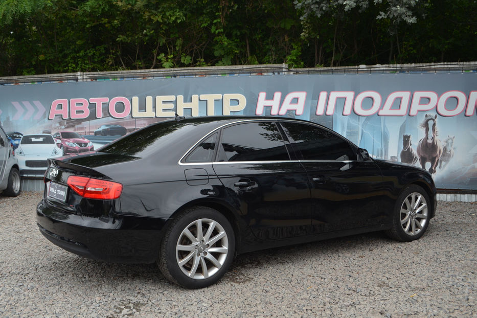 Продам Audi A4 2012 года в Киеве