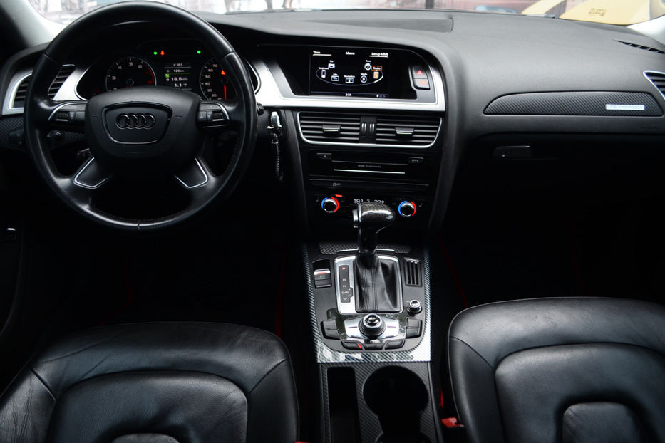 Продам Audi A4 2012 года в Киеве