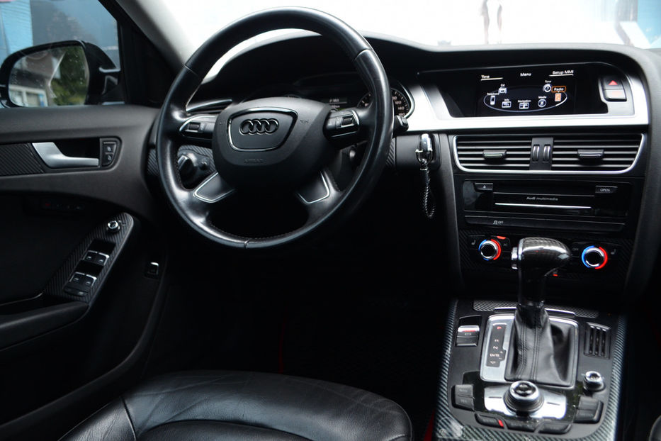 Продам Audi A4 2012 года в Киеве