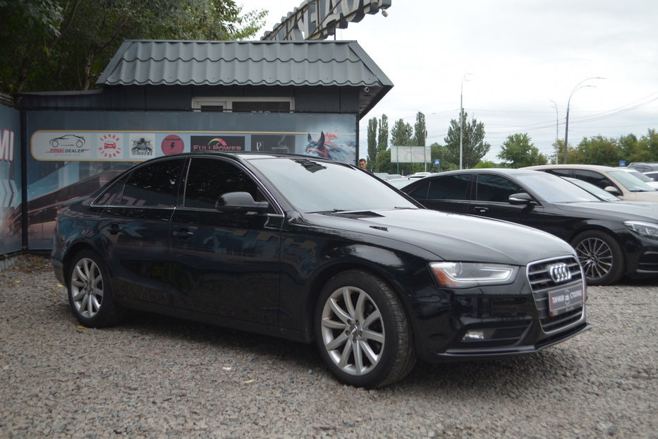 Продам Audi A4 2012 года в Киеве