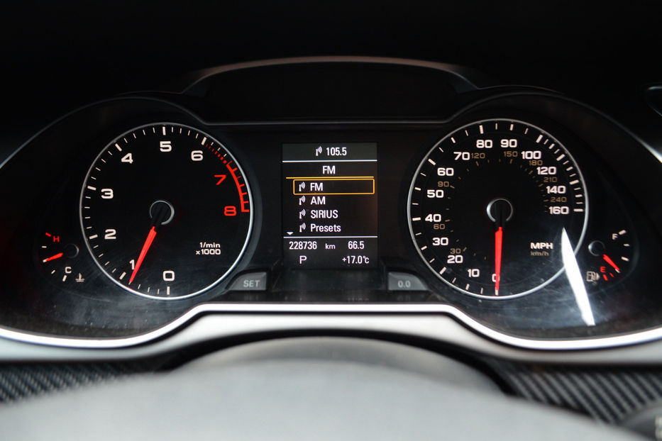 Продам Audi A4 2012 года в Киеве