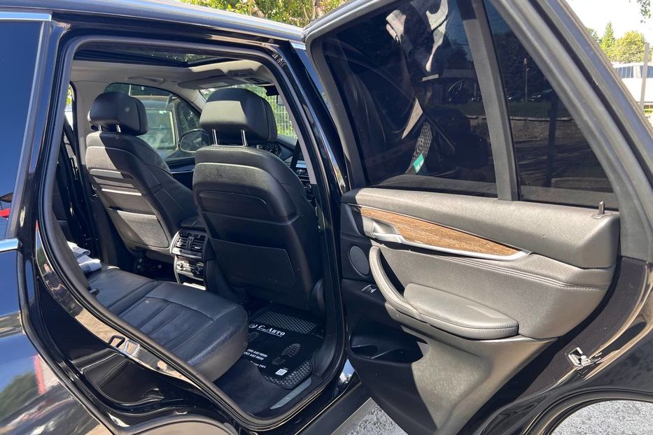 Продам BMW X5 2015 года в Черновцах
