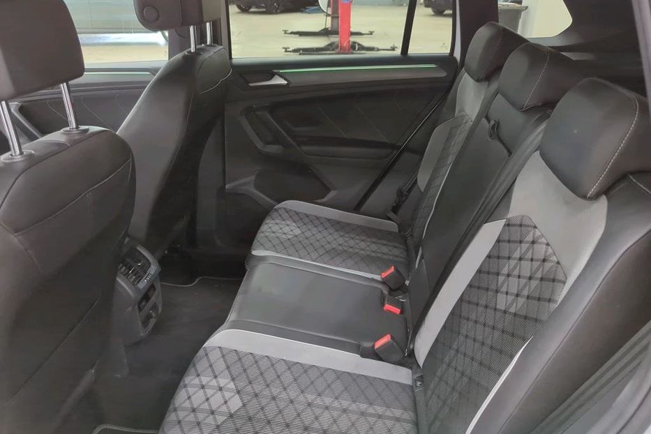 Продам Volkswagen Tiguan R 4x4 рідна фарба v8904 2021 года в Луцке