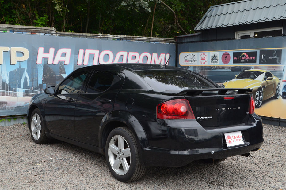 Продам Dodge Avenger 2012 года в Киеве