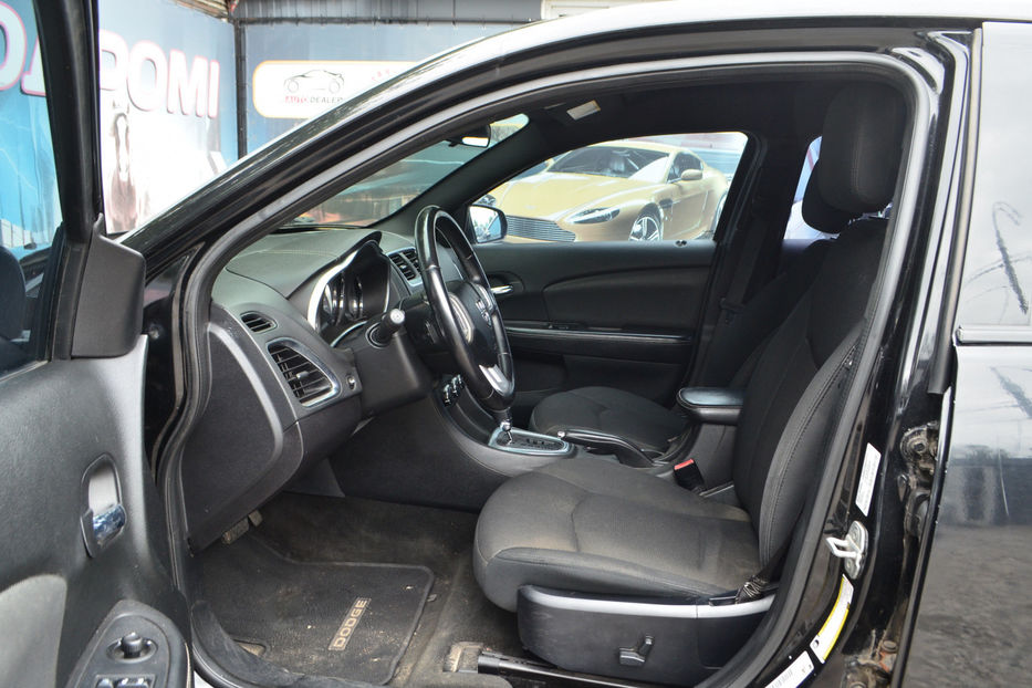 Продам Dodge Avenger 2012 года в Киеве