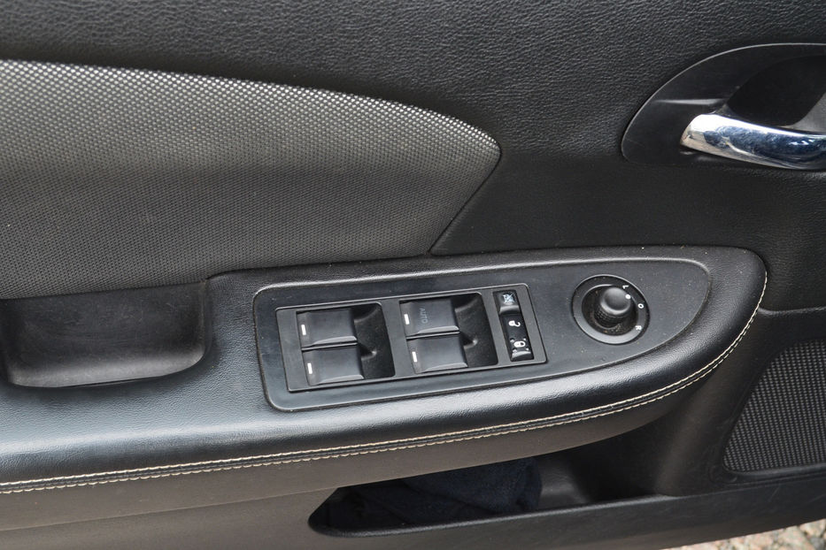 Продам Dodge Avenger 2012 года в Киеве
