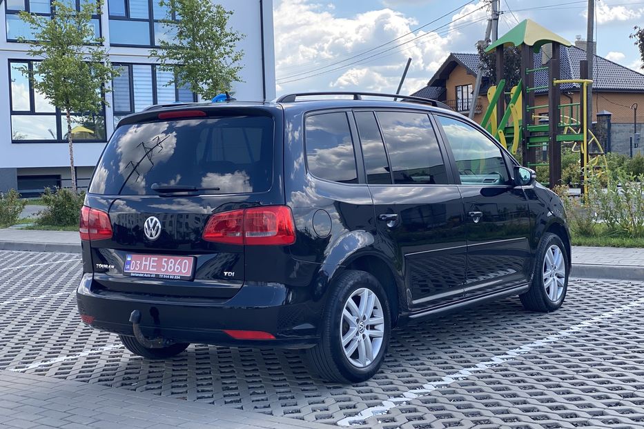 Продам Volkswagen Touran 2010 года в Луцке