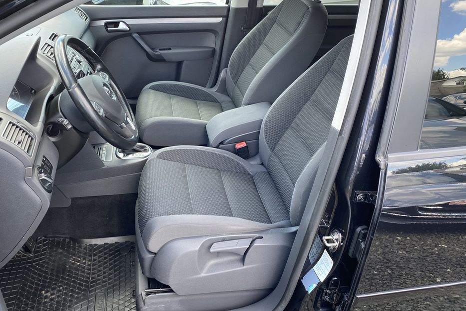 Продам Volkswagen Touran 2010 года в Луцке