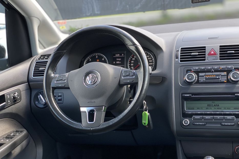 Продам Volkswagen Touran 2010 года в Луцке
